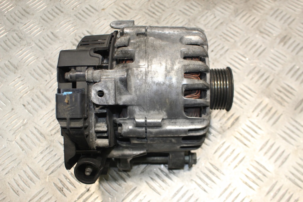 Купити Peugeot citroen 1.6 ehdi генератор запуск стоп 9675753680