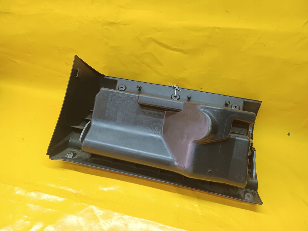 фото №11, Бардачок пассажира skoda octavia i 99-10r 1u1857097 цвет siwy .