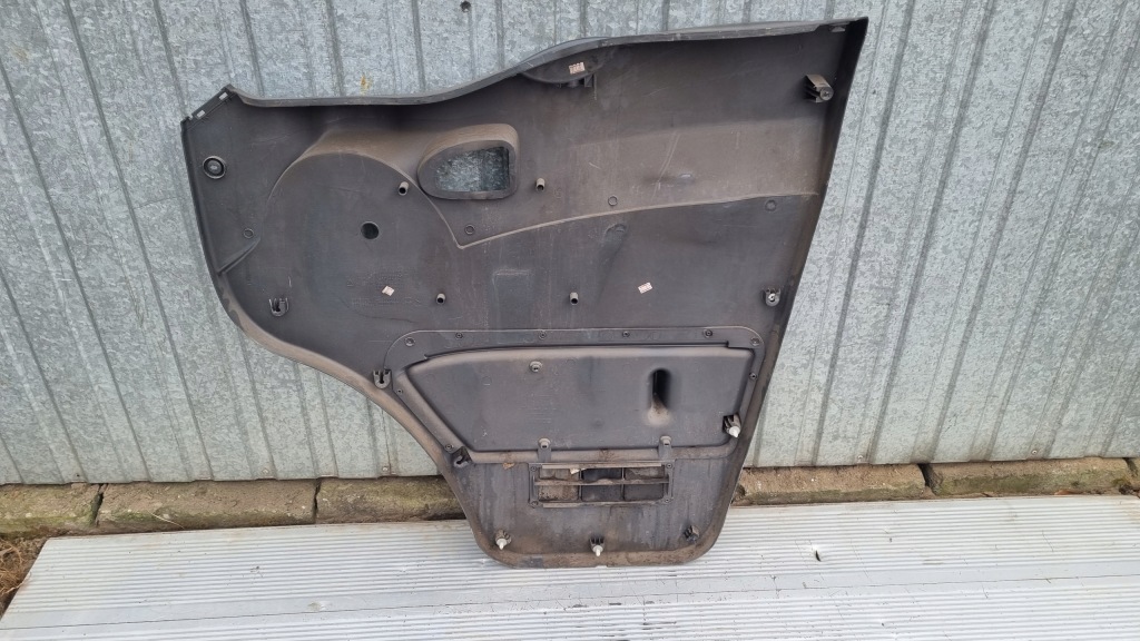 Iveco daily 3 99-06 обшивка левый обивка левая в Украине