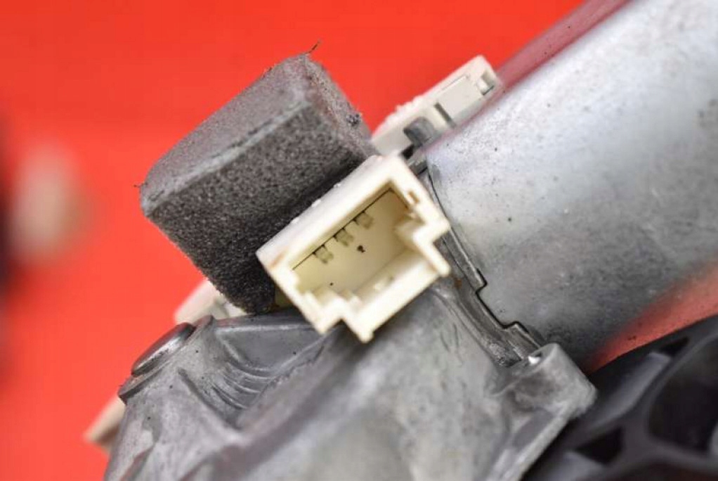 фото №8, Моторчик двірники задня 28710au200 nissan primera p12 hb 01-08