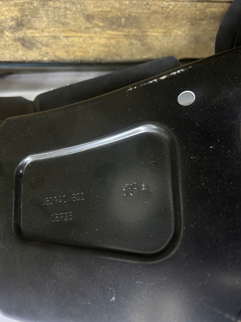 Стойку a правый перед передний toyota proace expert iii jumpy scudo в Украине