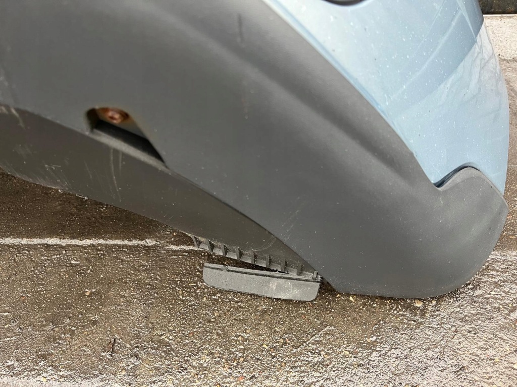 Volvo v50 s40 ii lift бампер перед передний 490 30744976 омыватель Доставка