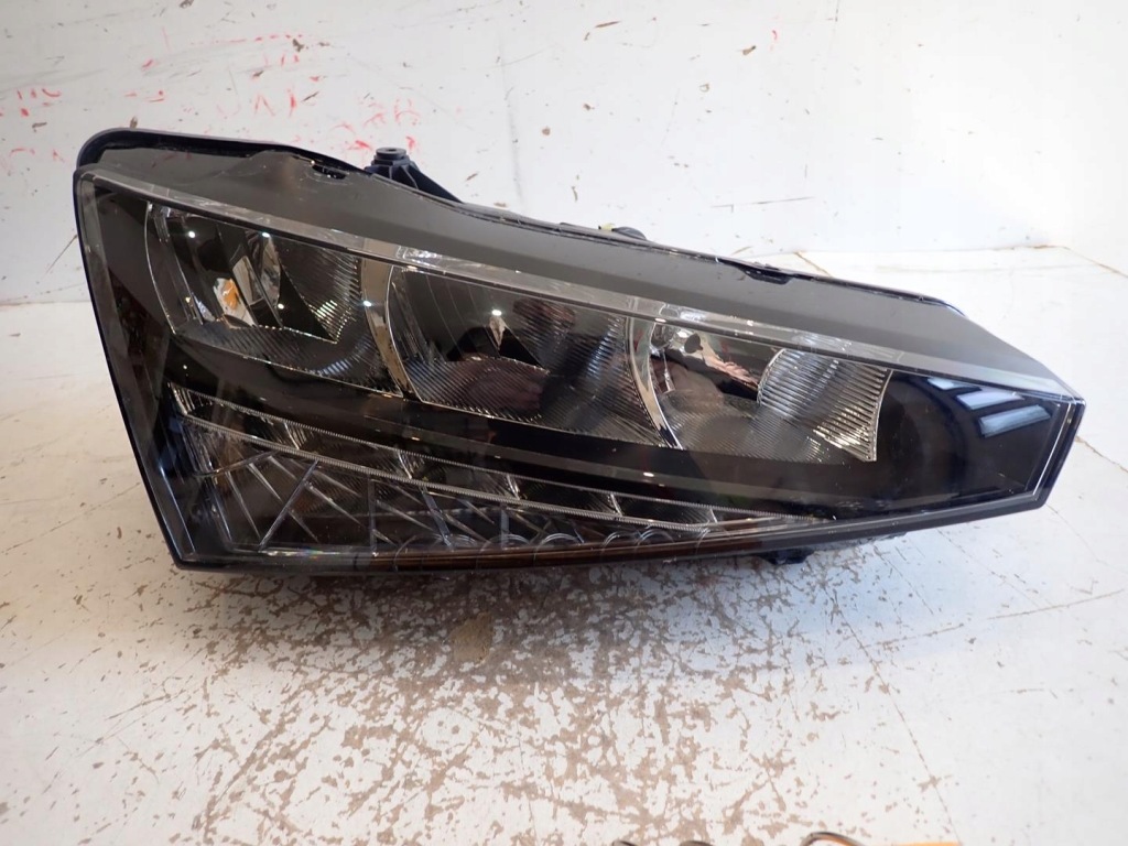 фото №1, Лампа перед правая skoda scala full led 2019-