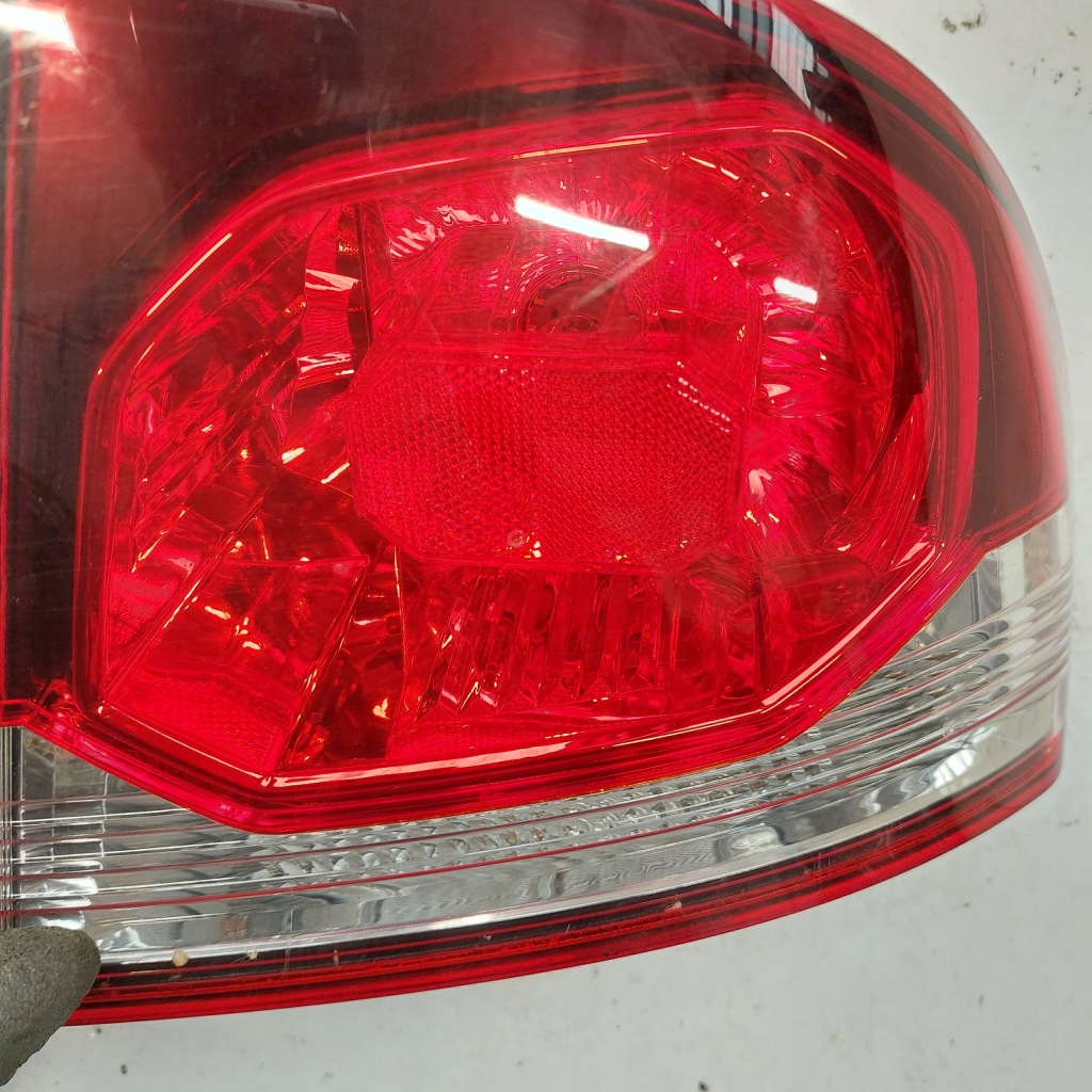 Honda civic 8 viii седан рестайлинг  фара правый  задняя w крыло в Украине