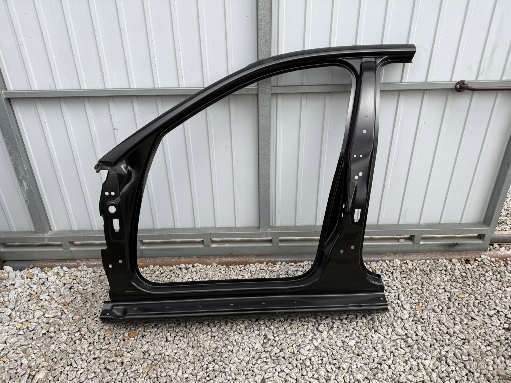 Купити Audi a3 8p 03-12r. ліве поріг стійку  обшивка