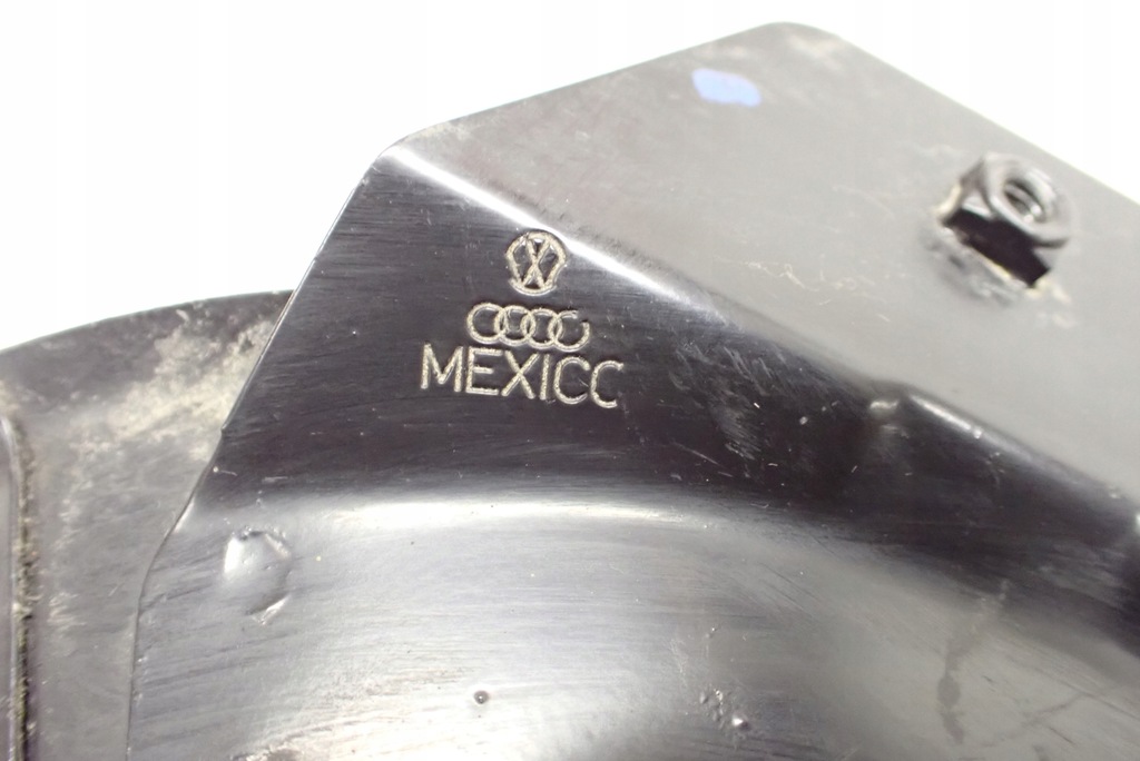 фото №10, Напрямна бампера рамка панель фари лампи правий перед vw new beetle 98-05