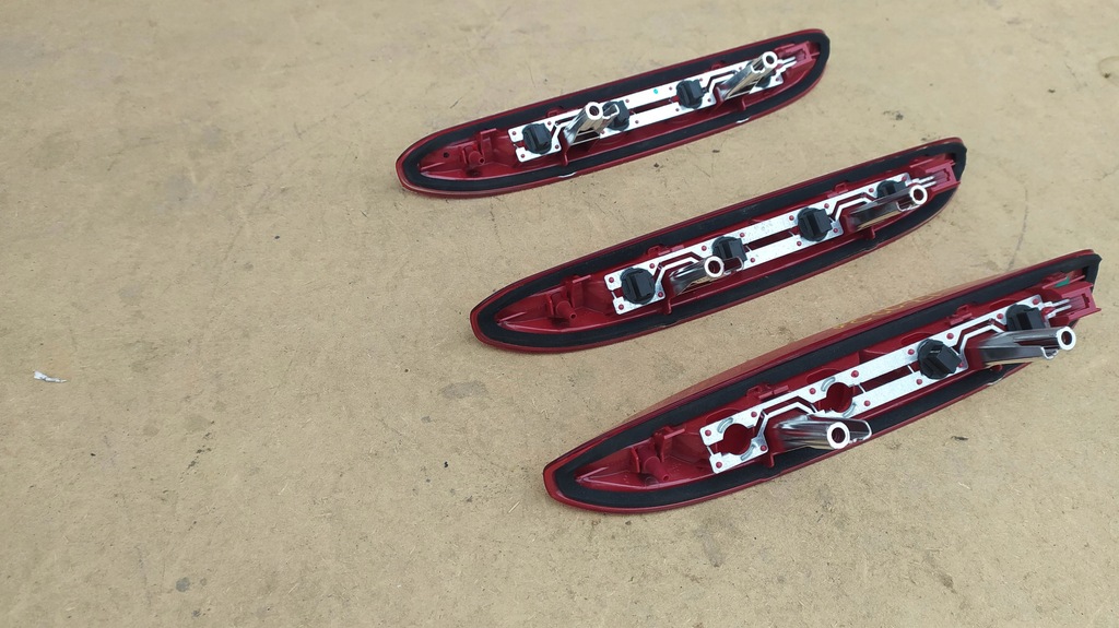 фото №9, Лампа стоп-сигнал w крышка peugeot 208