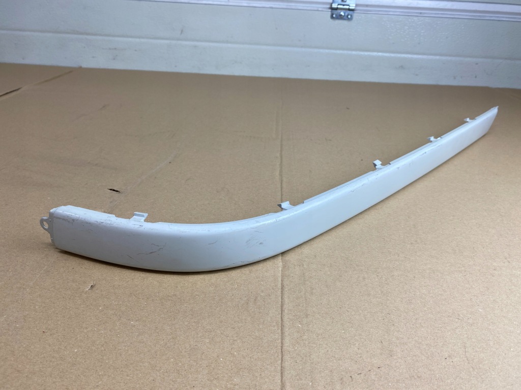 фото №10, Молдинг бампера правый задняя bmw e39 kombi lift 7005880