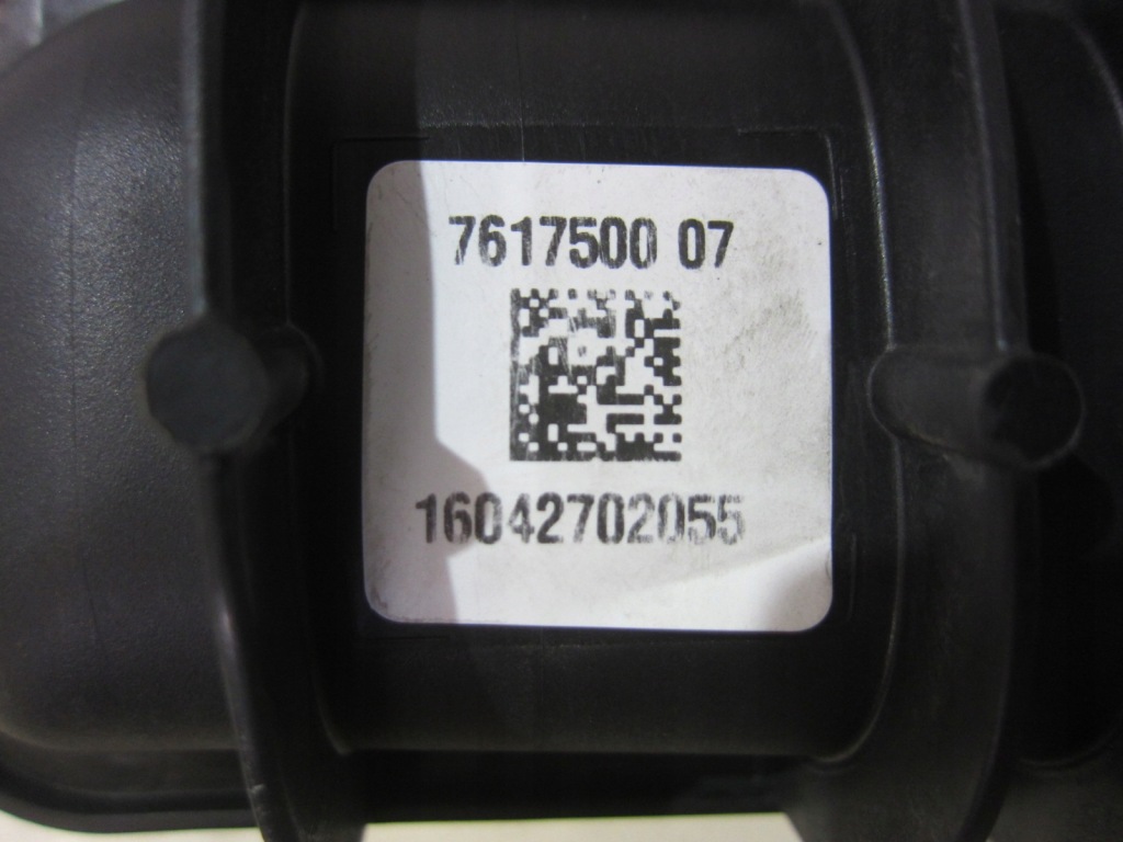 Bmw x1 f48 b46 f45 f46 f60 колектор впускний  дросельна заслінка 11617617500 7617500 Оригінал