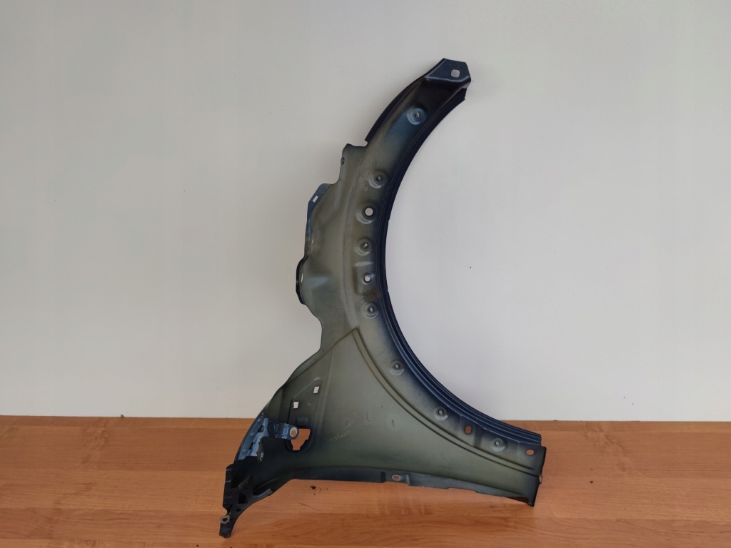 Mini cooper r55 r56 левое  крыло  перед 06-13 год Цена