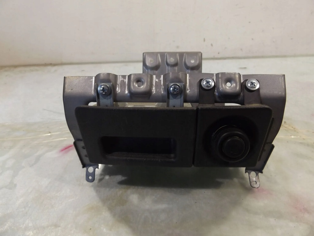 фото №1, Aveo t250 пепельница