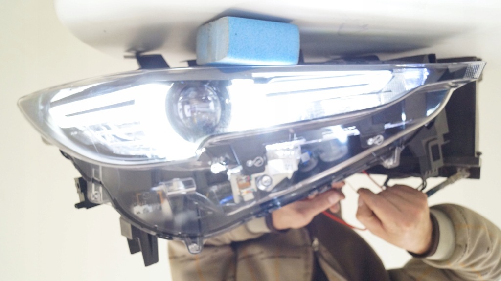 фото №8, Mazda cx5 ii 17-21 full led правый передняя правая лампа 7 + 2 pin