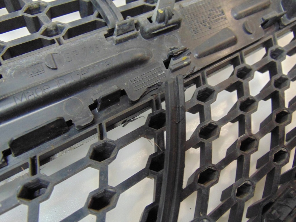 фото №14, Решётка радиатора решётка радиатора mercedes w205 a2058802104