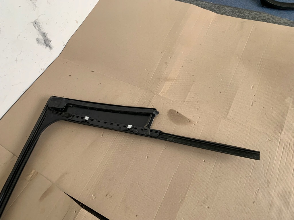 фото №12, Ford mustang mach-e 2021r молдинг рамка защита ручка дверь левый задняя задняя