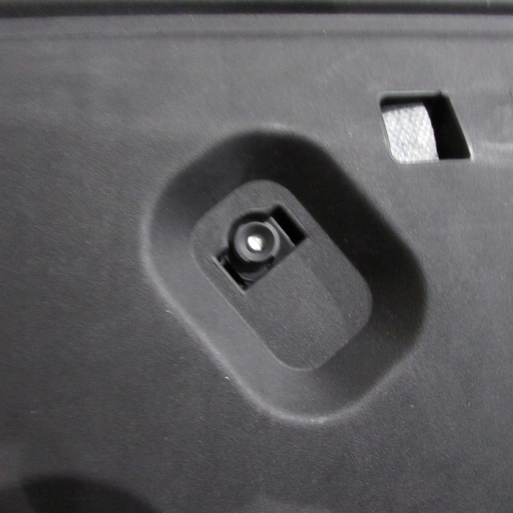 фото №1, Avensis t29 захист корпус панелі 55607-05050