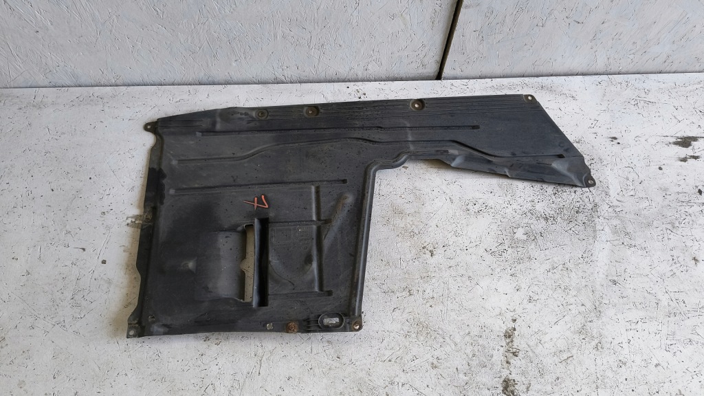 фото №1, Bmw f22 f30 защита подвеска левая 7241829