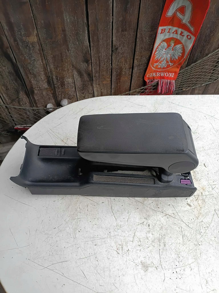 Купить Подлокотник audi a4 b5