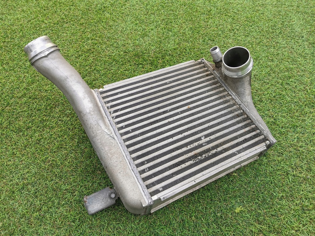 фото №1, Porsche panamera 970 интеркулер левый