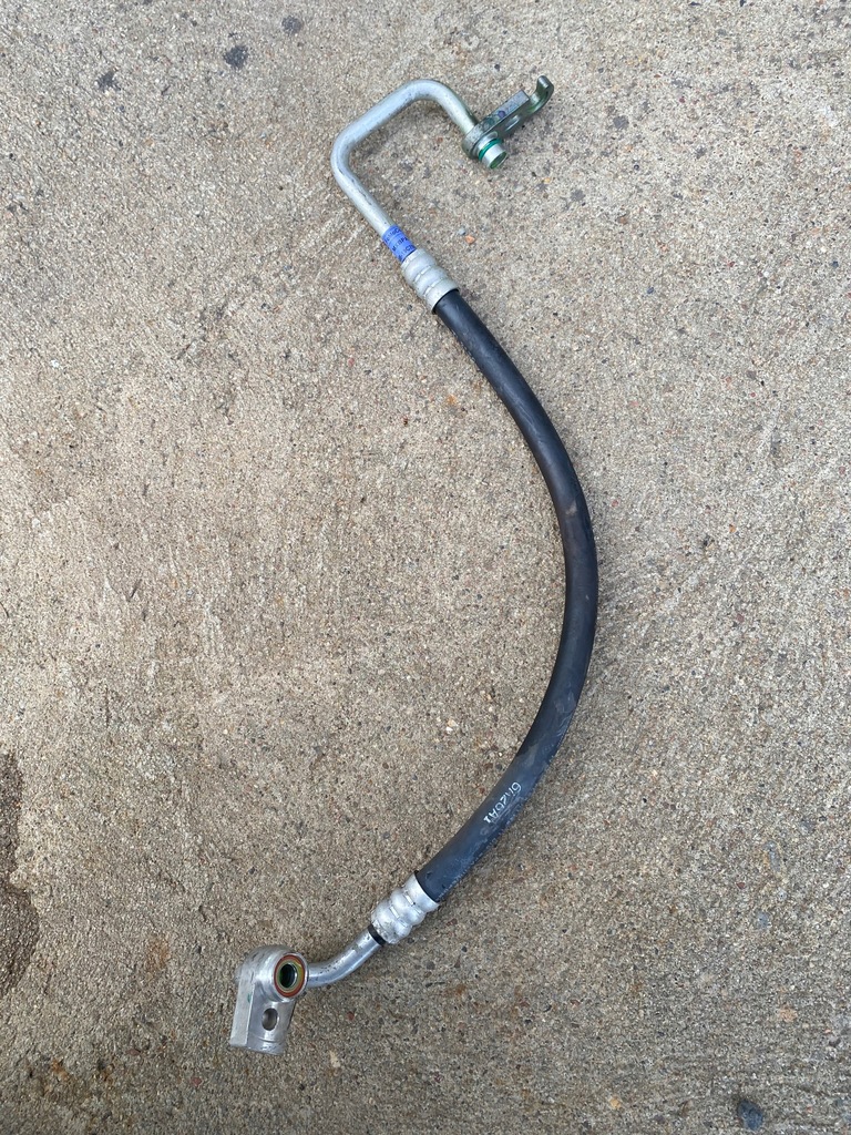 фото №1, Ford ranger v 3.2 шланг кондиціонера