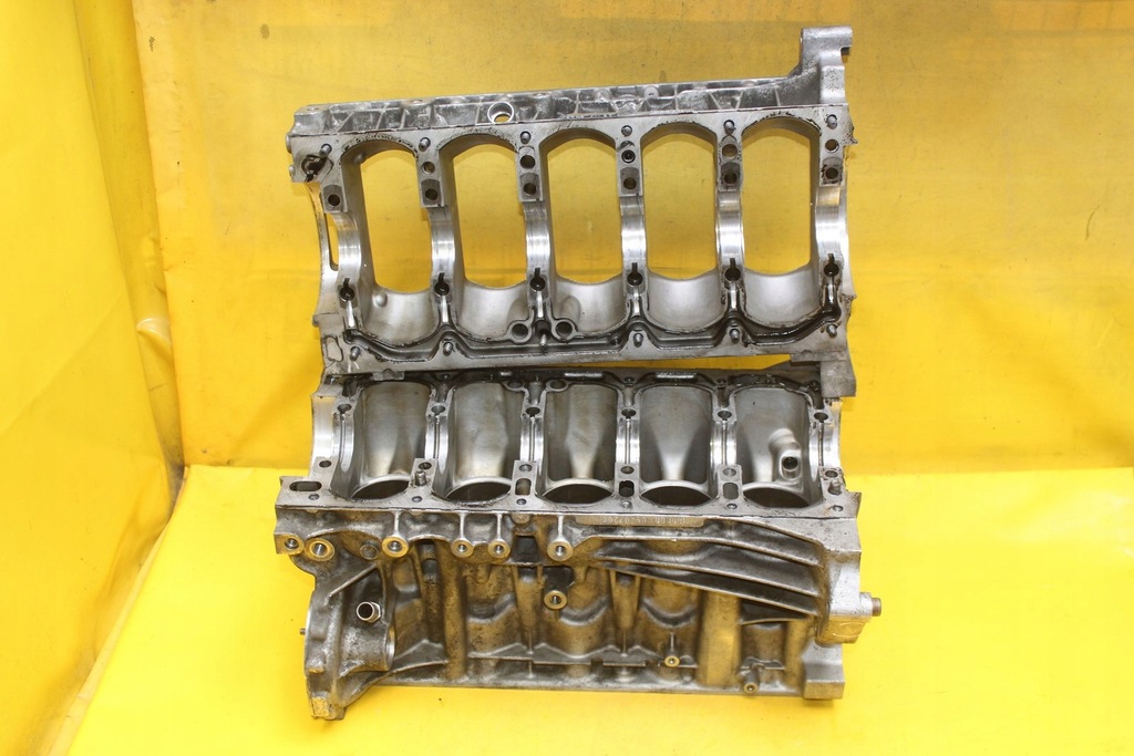 фото №11, Блок двигателя volvo s60 ii s80 ii 2.4 biturbo d5 d5244t15 09487202 31339345