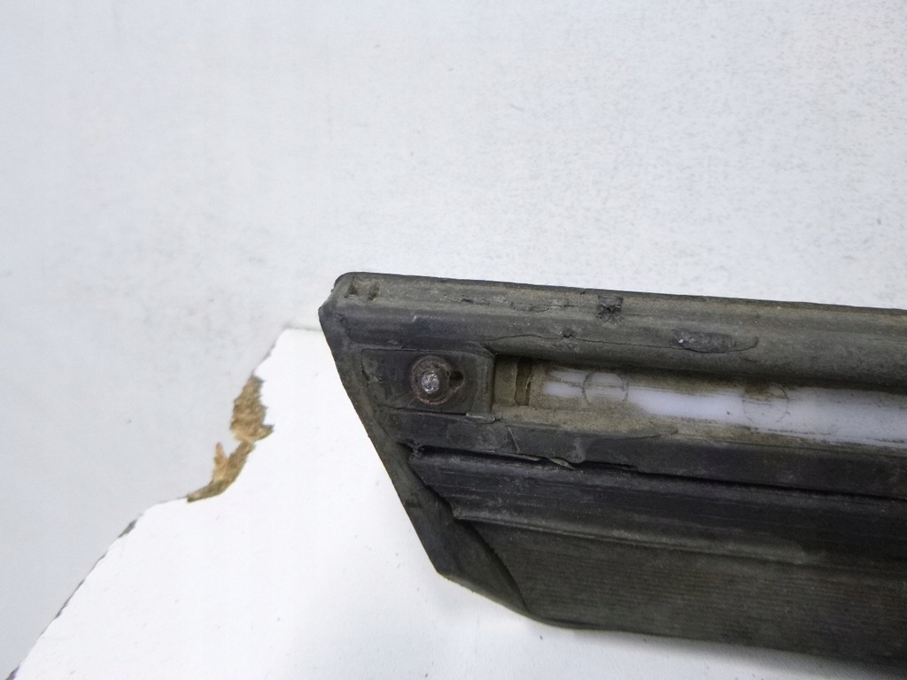 фото №7, Молдинг дверь задних левых audi a6 c5 allroad lv7w