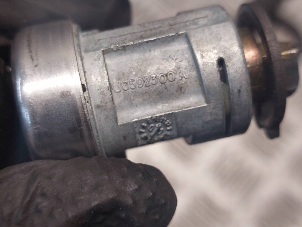 фото №11, Набір стартовий + замок капот ford mondeo mk3 1.8 16v 2s7a-12a650-afa