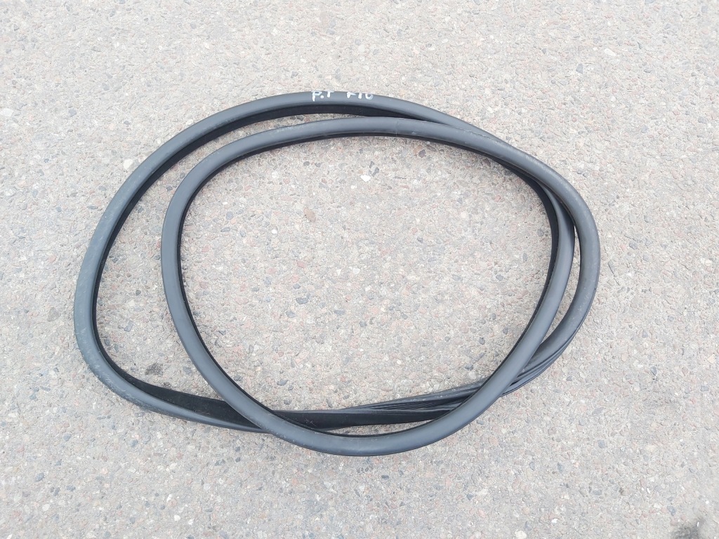 фото №1, Прокладка кузовная дверь задняя задняя правая bmw f10 bdb!!