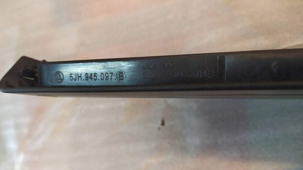 фото №3, Seat toledo iv 12- лампа світло стоп