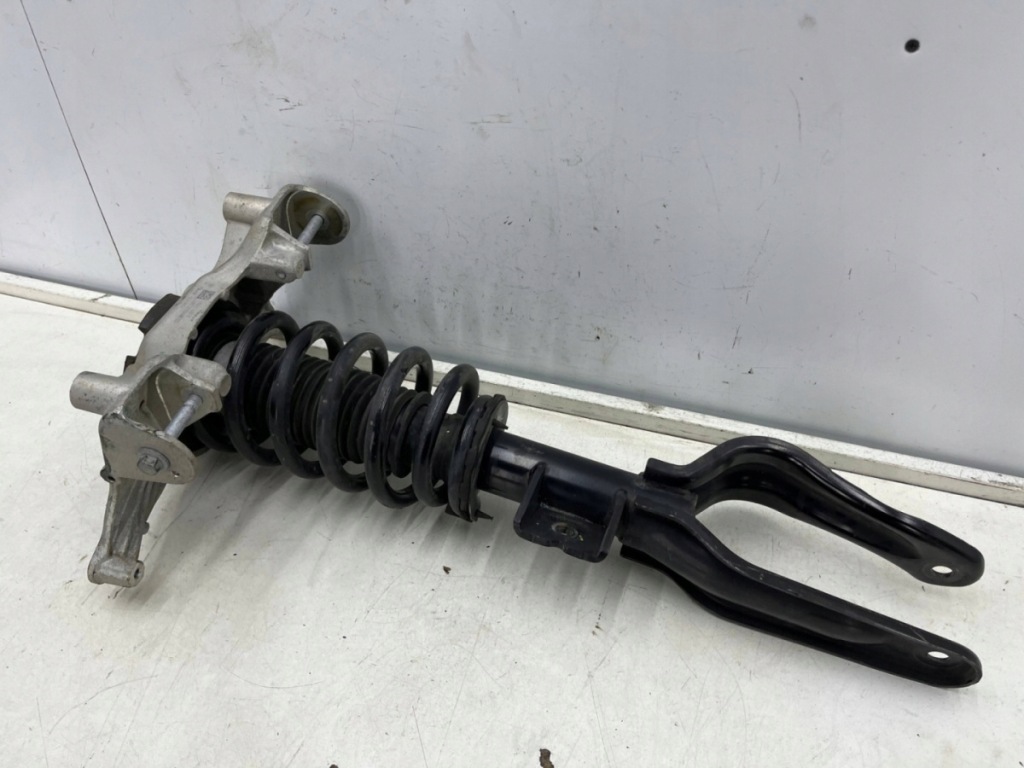 Амортизатор tesla model y 20r.- правый передний амортизационная стойка пружина кронштейн в Украине