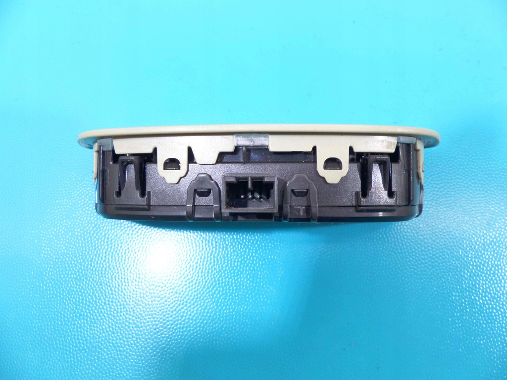 фото №9, Лампа освітлення кабіни volvo v40 ii