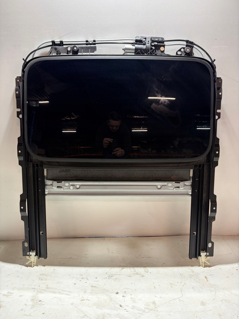 фото №1, Люк панорама kompletny volvo s90 ii v90 17r