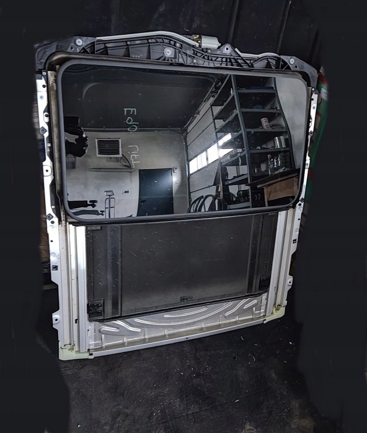 фото №1, Bmw e90 люк