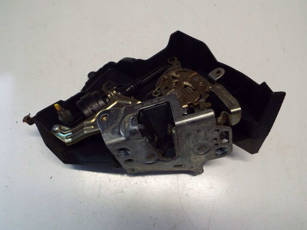 Купить Замок дверь правый задний  w210 2027330408