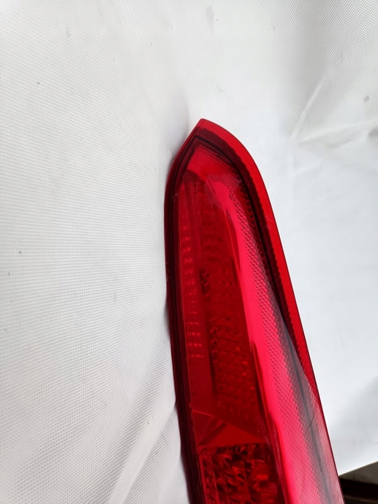 фото №3, Volvo v50 lift 2007-2012 права задня лампа