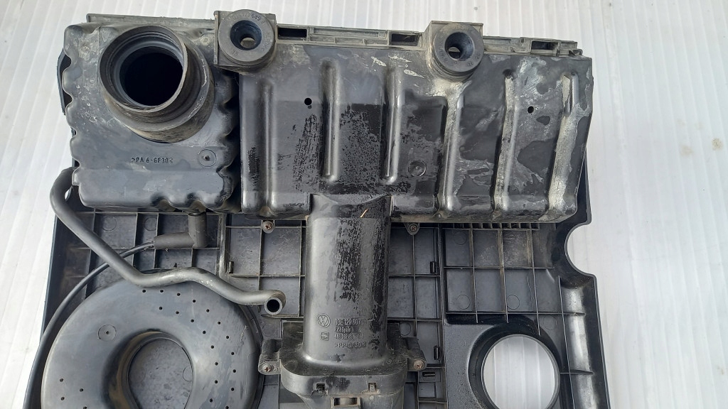 фото №5, Кришка двигуна seat ibiza iii 03r hb 03e129607