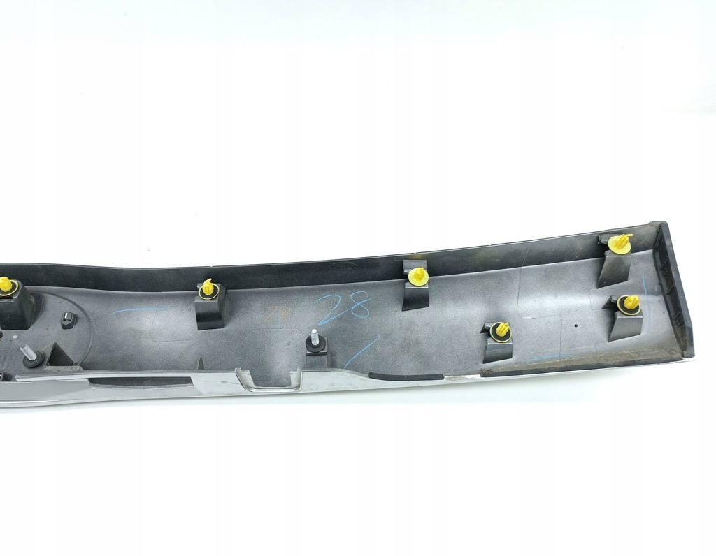 фото №7, Накладка молдинг крышки багажника toyota prius iii 76801-47070