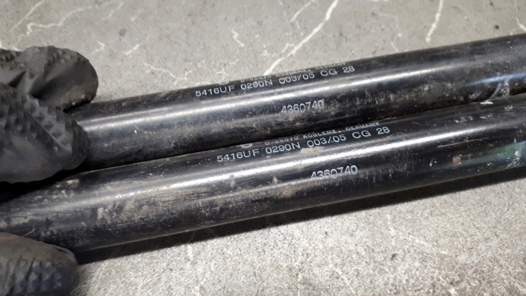 фото №4, 4360740 амортизатори капот mini cooper r50 r53 kpl