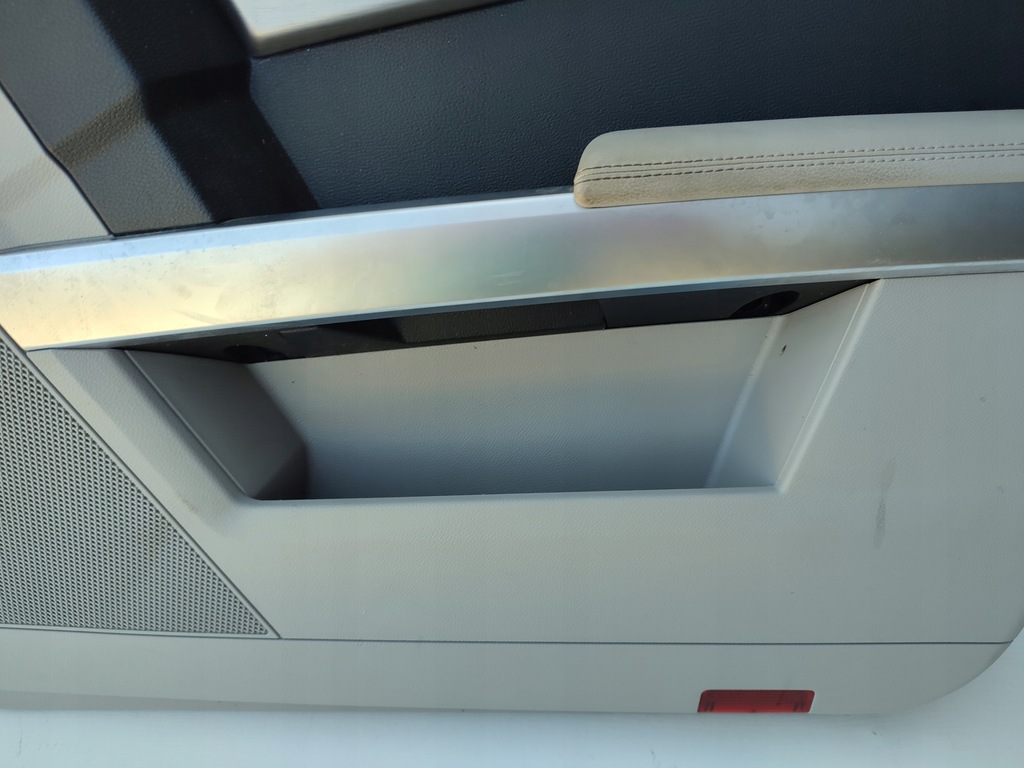 фото №7, Обшивка оббивка двері правий перед пасажира mercedes glk x204 europa