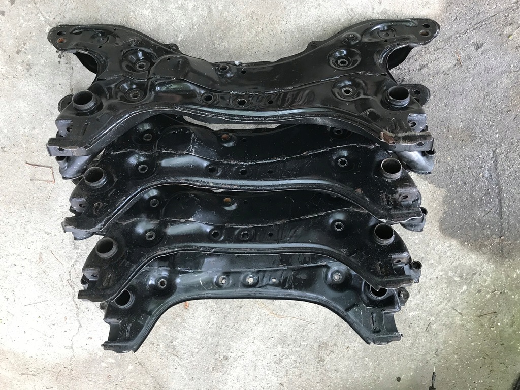 фото №6, Балка oś подрамник подрамник перед передняя yaris i wwa