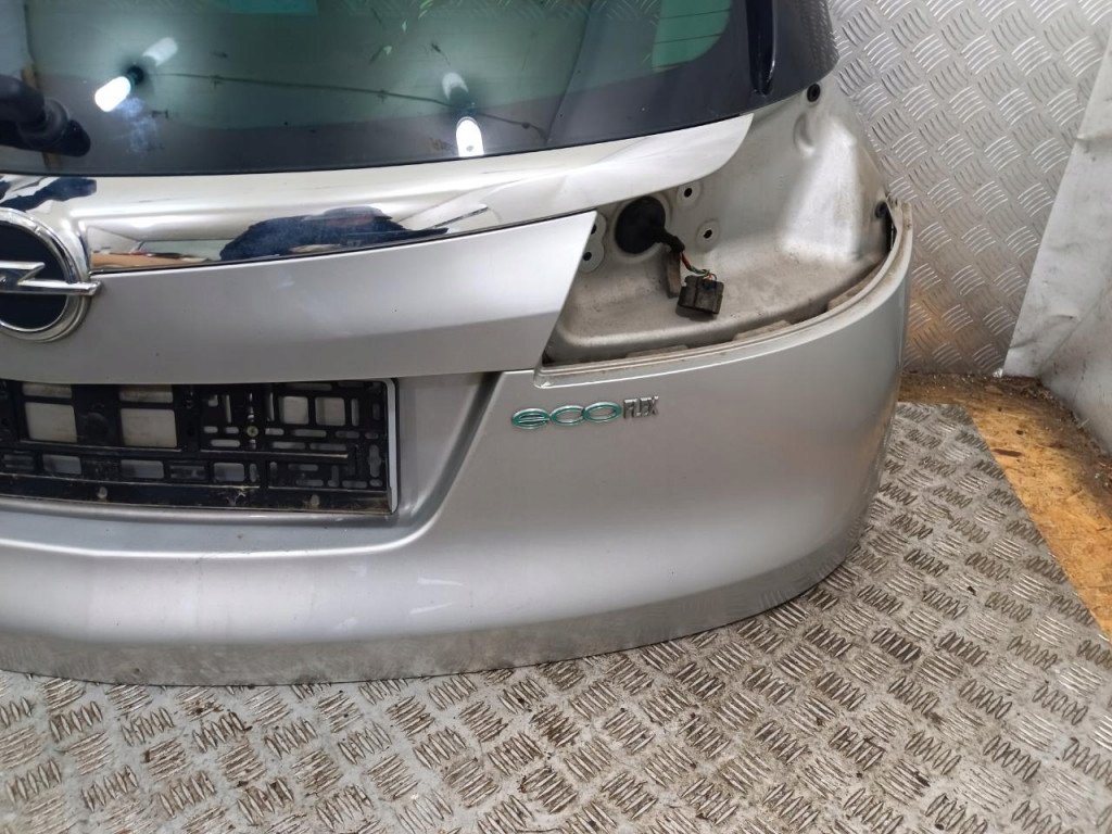 фото №4, Opel insignia a kombi крышка багажника багажника z176 kpl