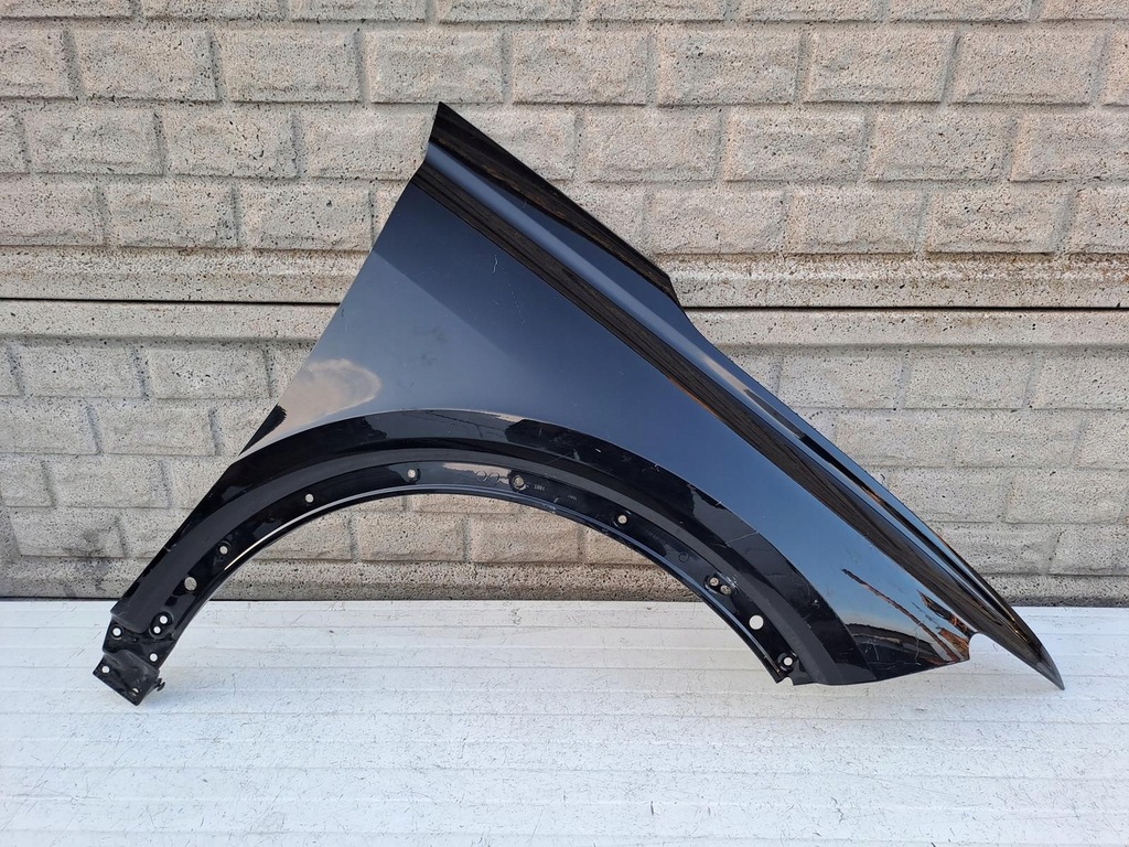 фото №1, Audi q4 крила передній правий оригінал