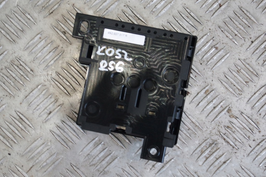 фото №1, Клема розподільник audi a6 4k 4k0937517r