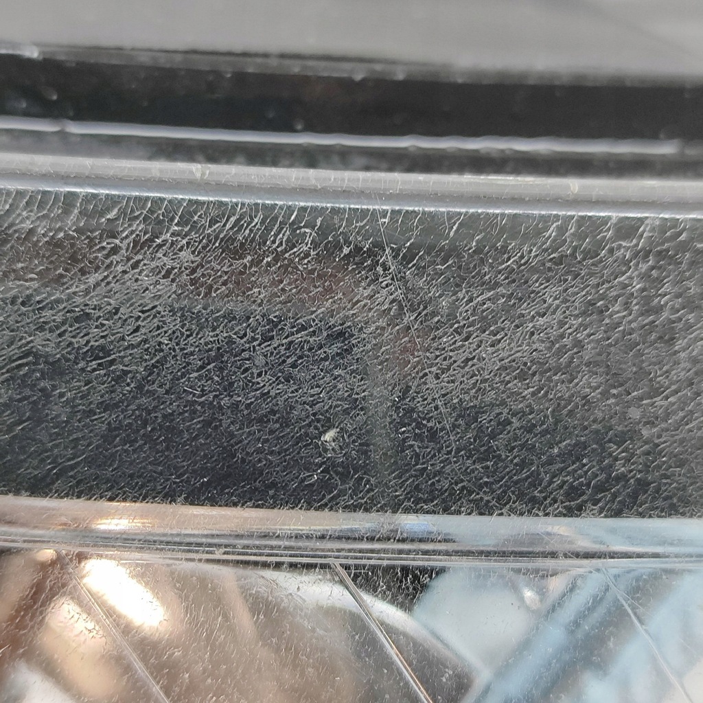 фото №7, Volvo v50 2009 права сторона лампа передня