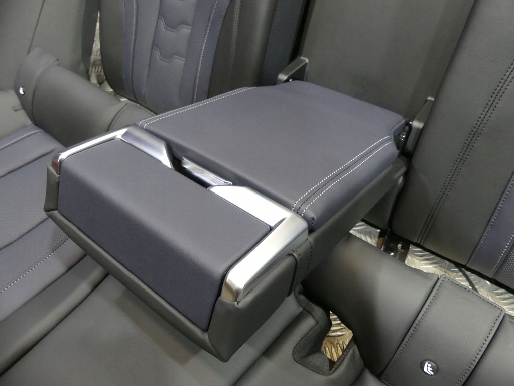 фото №13, Bmw 8 g16 individual обивка сиденья заднее сиденье подогрев вентиляция обшивки 20 km