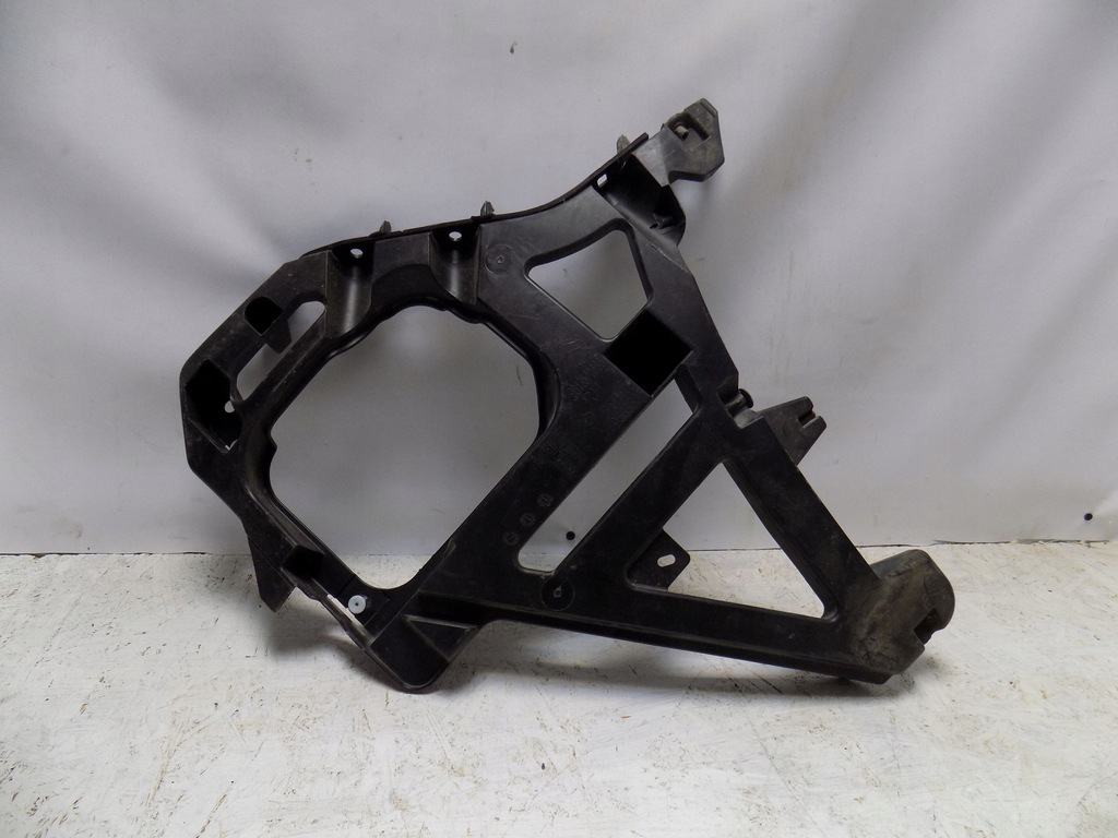 фото №1, Peugeot 508 направляющая бампера задняя правый