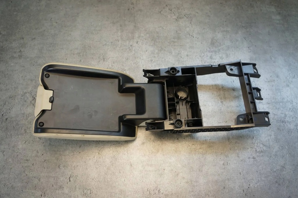 фото №8, Подлокотник туннель среднего кожа светлая - volvo s60 ii v60 i - 1782842