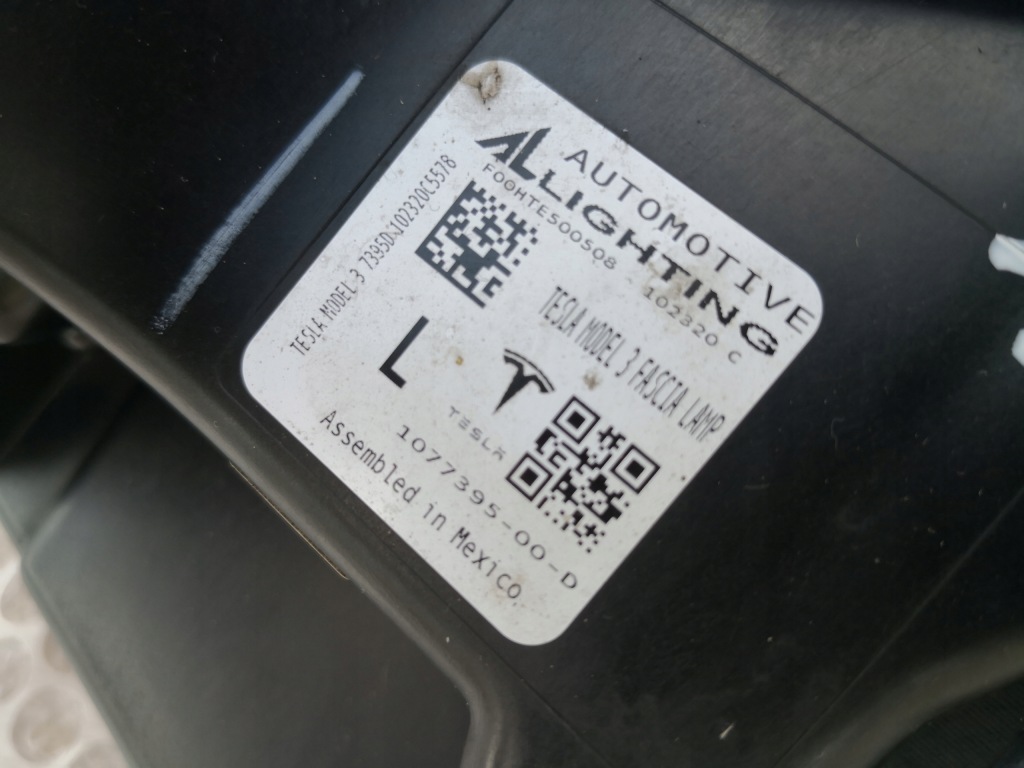 Tesla model 3 протитуманна фара led лівий b.ładny Зі Шроту