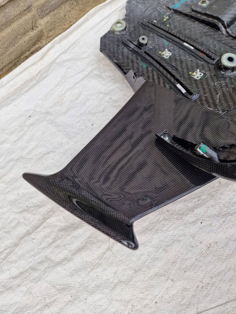 фото №8, Ferrari 488 pista бампер карбон дифузор