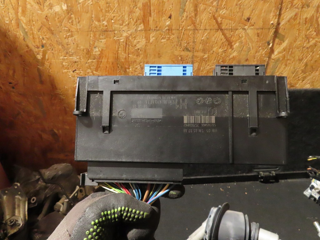 фото №1, Bmw 3 e90 модуль комфорта 9131776