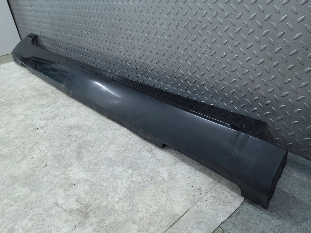 Накладка поріг права сторона cadillac xts 84077218 Зі Шроту